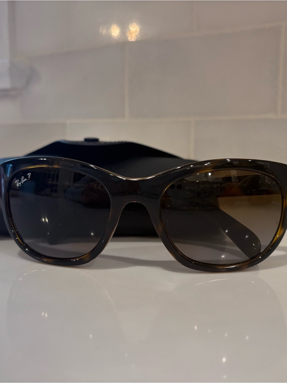 Ray-Ban Men's Tortoiseshell Frame with Brown Gradient Lenses Sunglasses